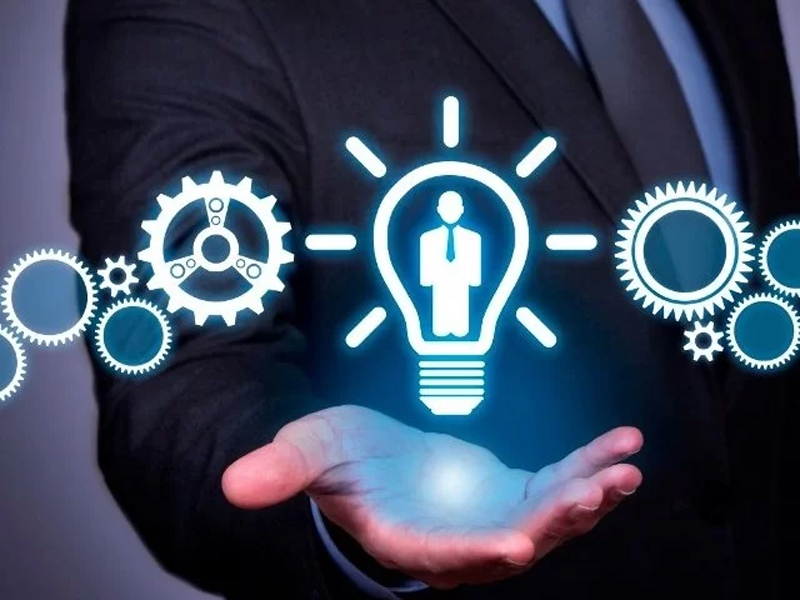 همسو کردن استراتژی منابع انسانی با اهداف سازمان | مزایا، مراحل و چالش‌ها